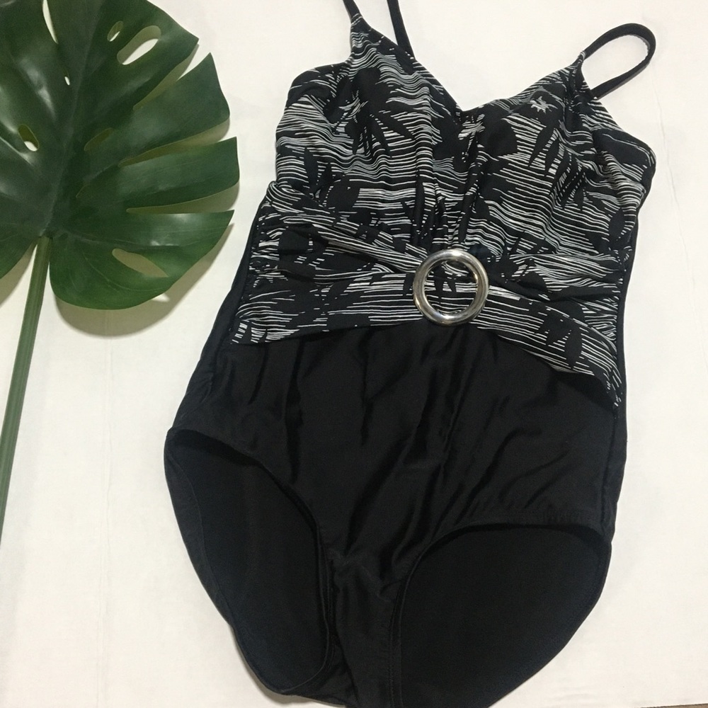 Black Floral One Piece Swim Suit White Lightly Padded Colorblock Pool Beach